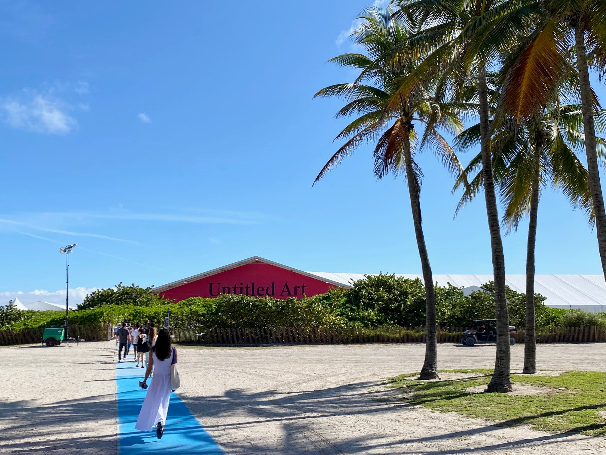 UNTITLED ART FAIR VOL.2 – ARTRANDOM